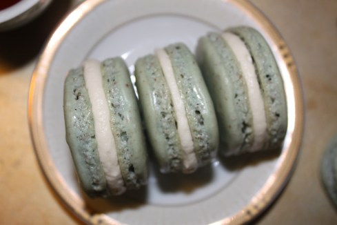 French Macarons with Cream Cheese Filling (3)